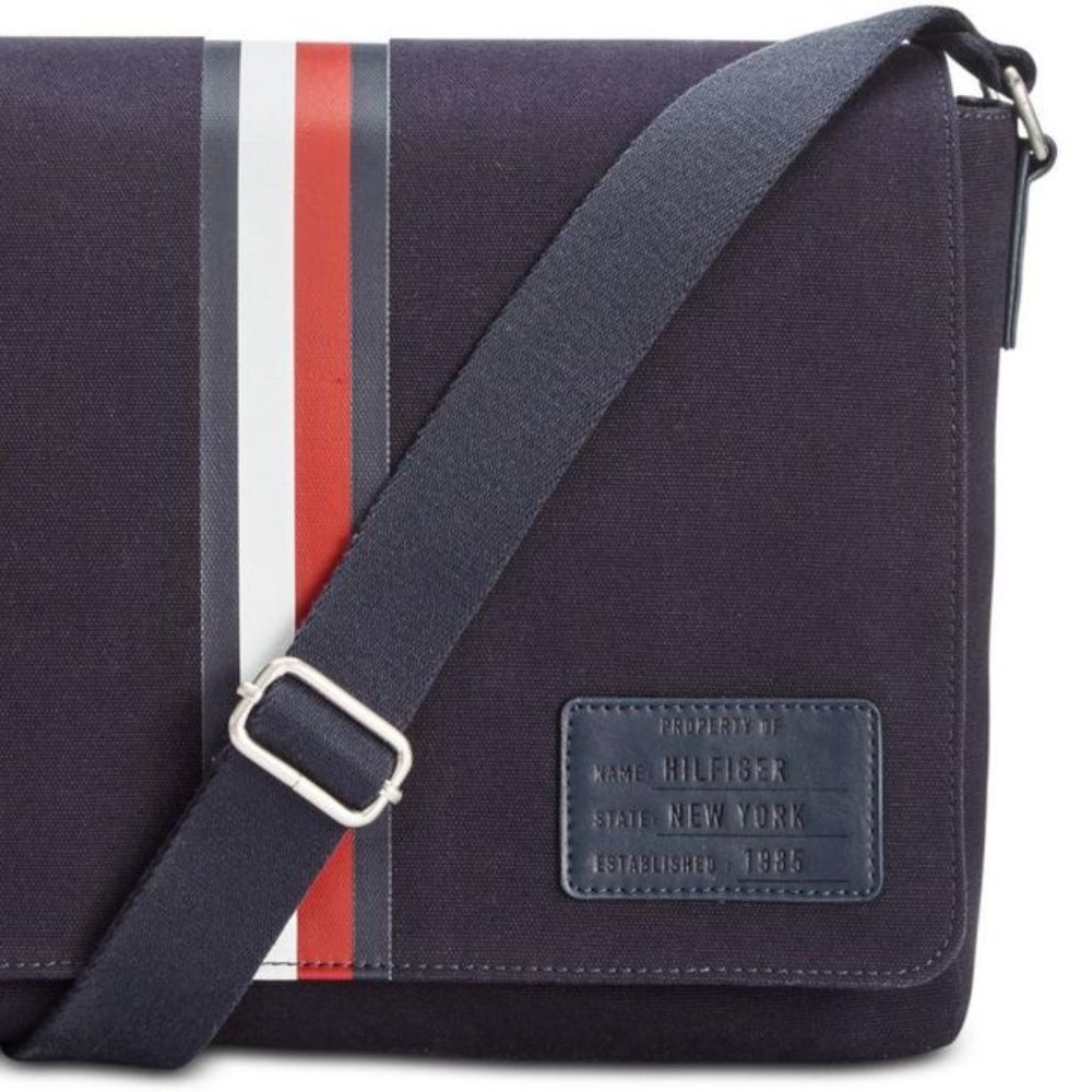 NWT! Tommy Hilfiger Harrison Messenger Bag - Picture 2 of 5